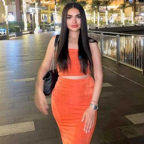 Milf Independent Busty Russian escort in Pondicherry