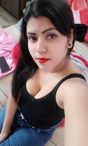 I'm a very daring trans, fiery lover, I'll do everything you ask.