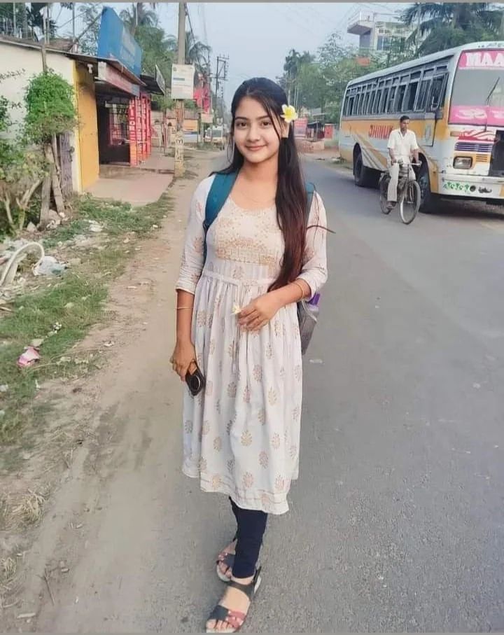 Young college girl escort service in your city