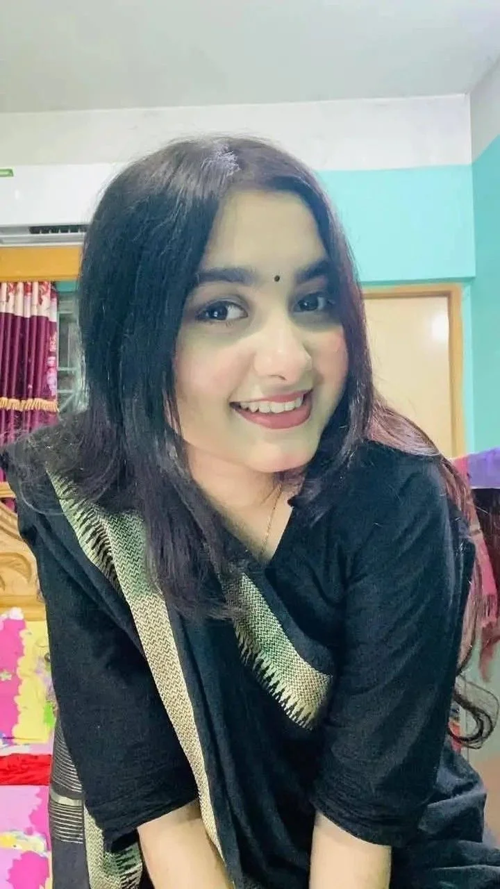 I am an uninhibited 25-year-old housewife escort girl here