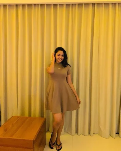 Elite young model escort girl here for you