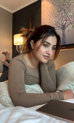 Premium model escort girl for your sexual desired