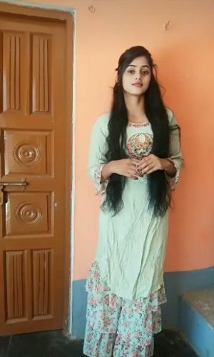Hot and slim sexy massage escort girl available in Naggar