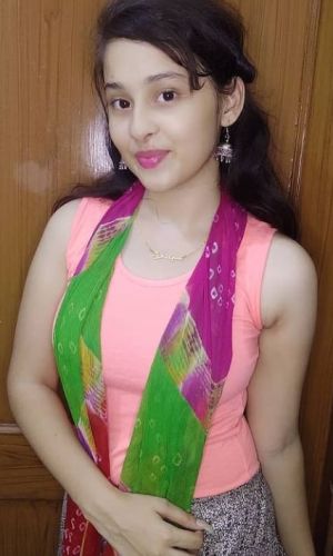 A sexy escort girl here for providing video call service with escort service also