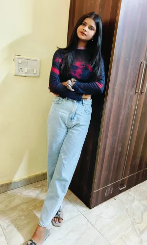 Lonavala Girls Provide Home Pick- Up Service Without Cash Pay