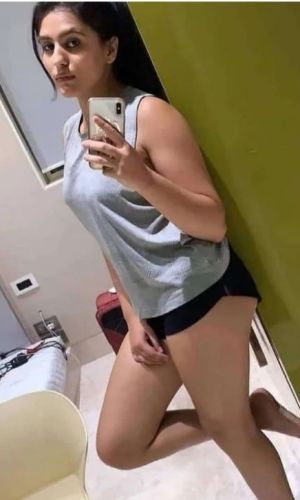 Mandi's Escorts Girls Give You An Exotic Experience